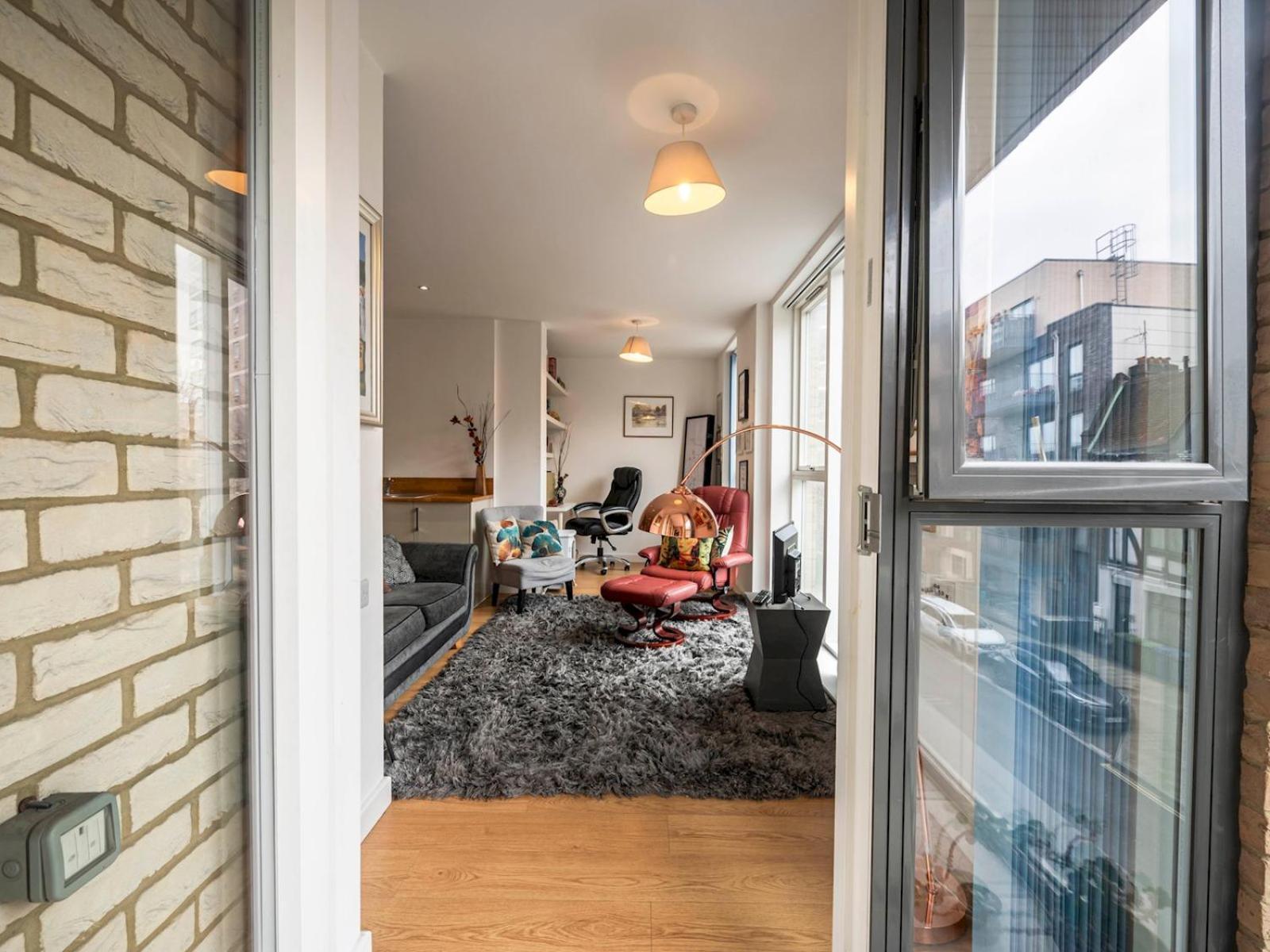 London Apartment Near Tower Bridge And Tube Pass The Keys 외부 사진
